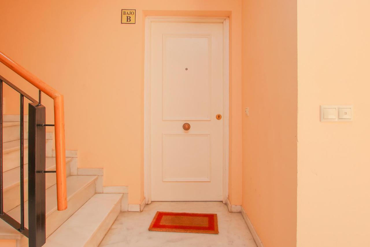 Modern Apt - Luxe Queen Bed - Walk To Isla Magica Sevilla Exterior foto