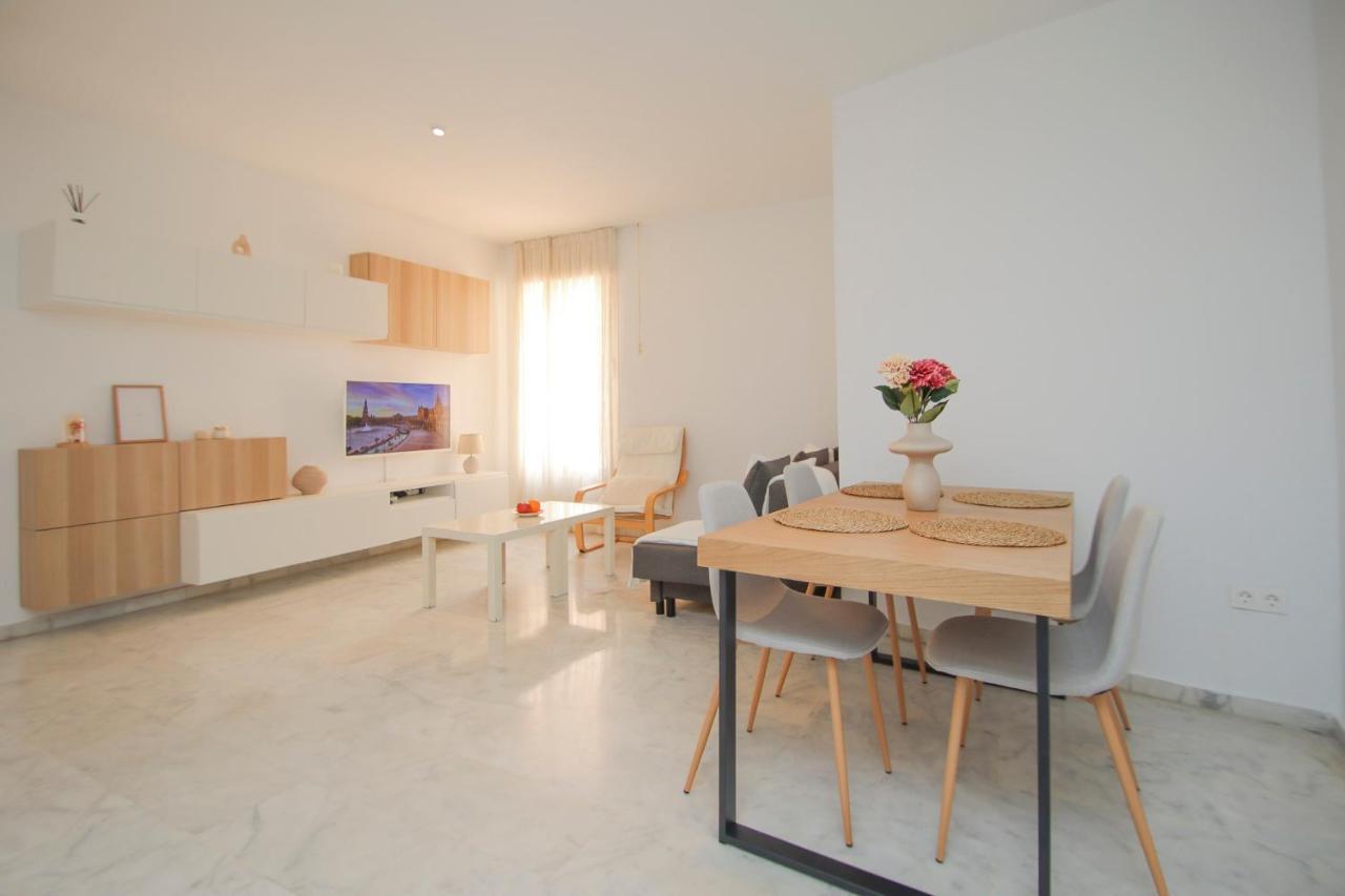 Modern Apt - Luxe Queen Bed - Walk To Isla Magica Sevilla Exterior foto