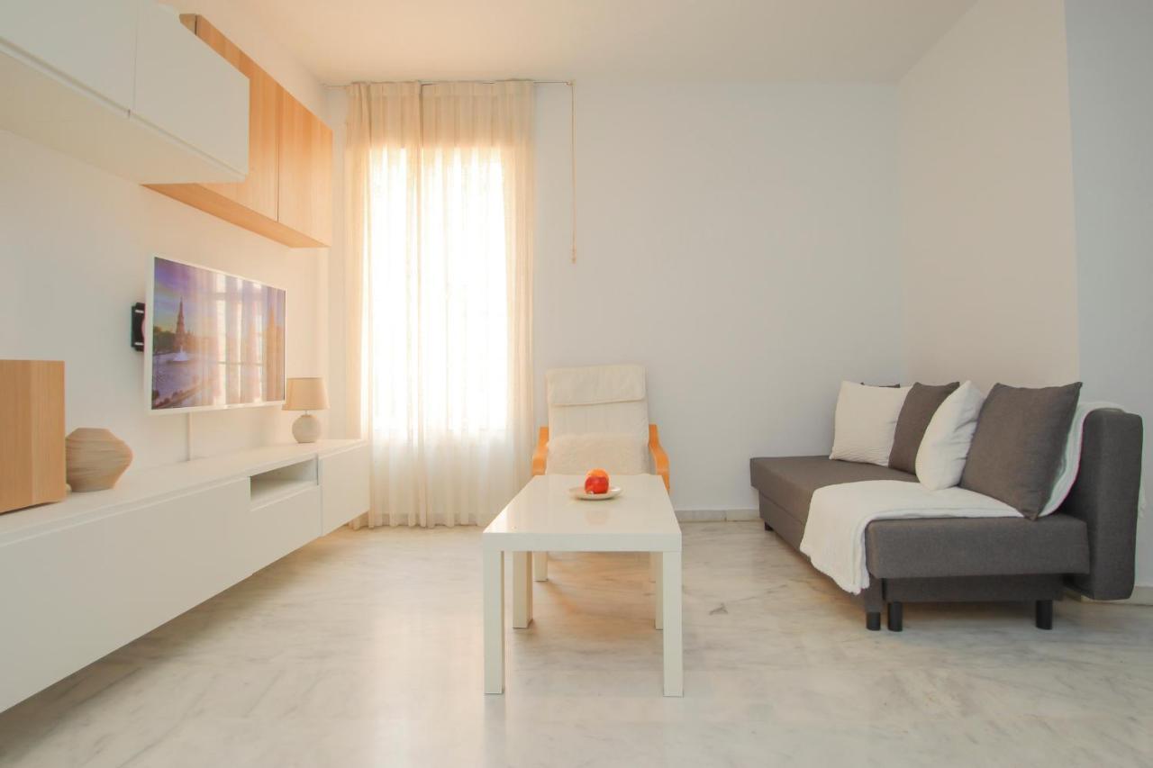 Modern Apt - Luxe Queen Bed - Walk To Isla Magica Sevilla Exterior foto